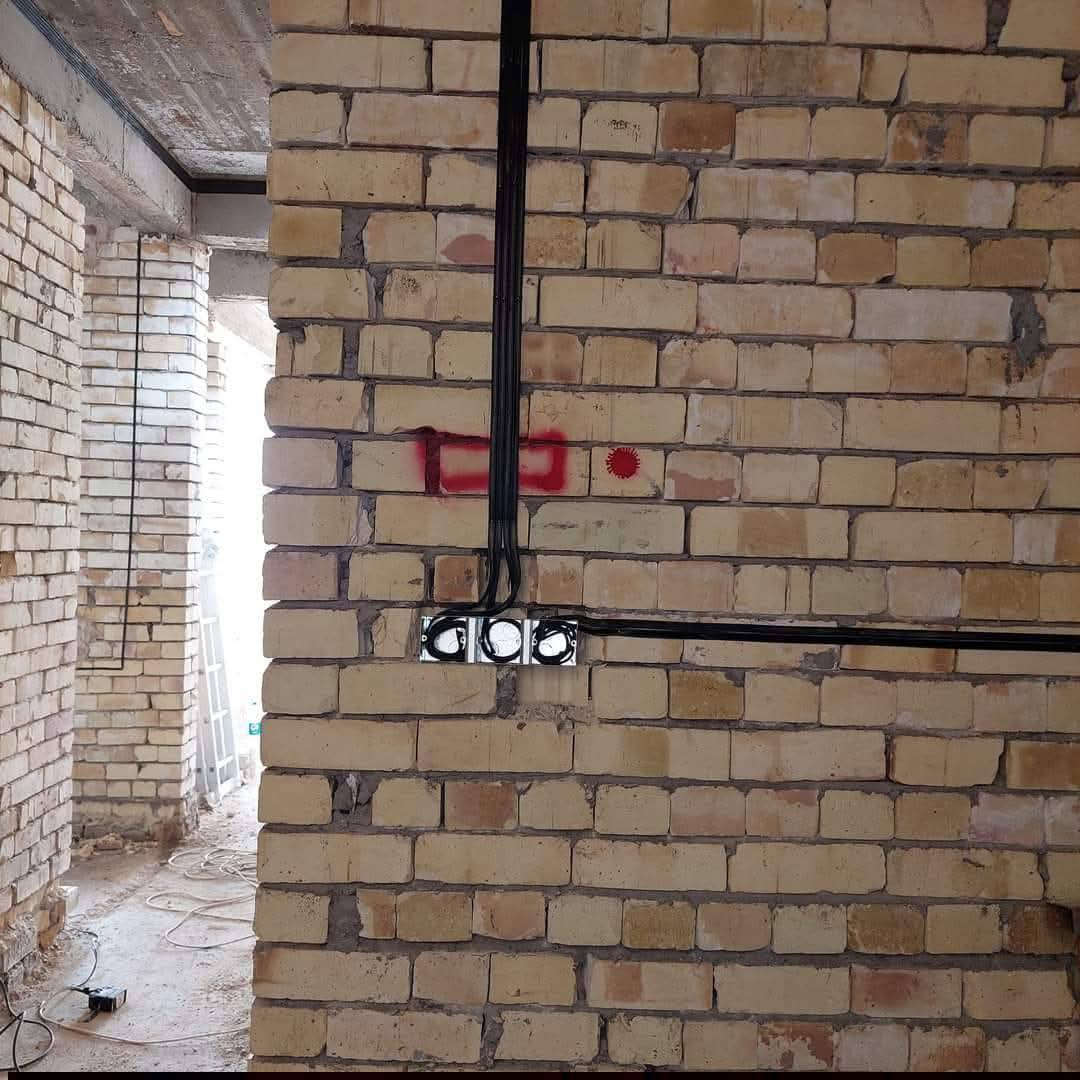 السلام عليكم تأسيس كهرباء بوري سيمنز عمل بوردات سيطرة صيانة الدور عمل درجة اولى العمل داخل النجف والكوفه للأستفسار ***********📞
