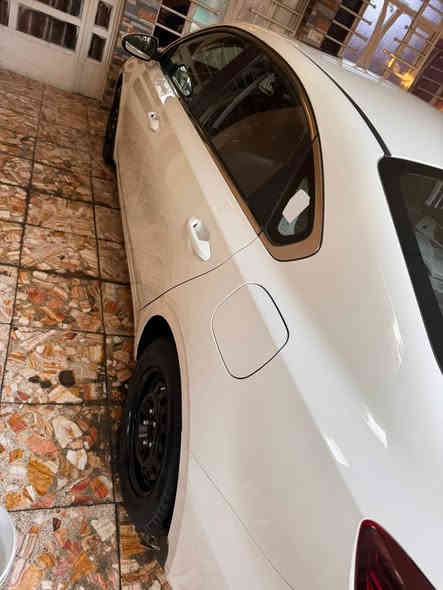 السلام عليكم سيراتو 2020 بغداد. باسمي. بيهه كم مكان بارد.  
إهلال جاملغ خلفي بي صبغ ماشييه 125 مكينه. 1600 فتحه أشاير بل مري تحكمات تبريد قطعيتن شاشه كامره. السعر 155 بيهه مجال بسيط
الاستفسار 
0773 55 63736
