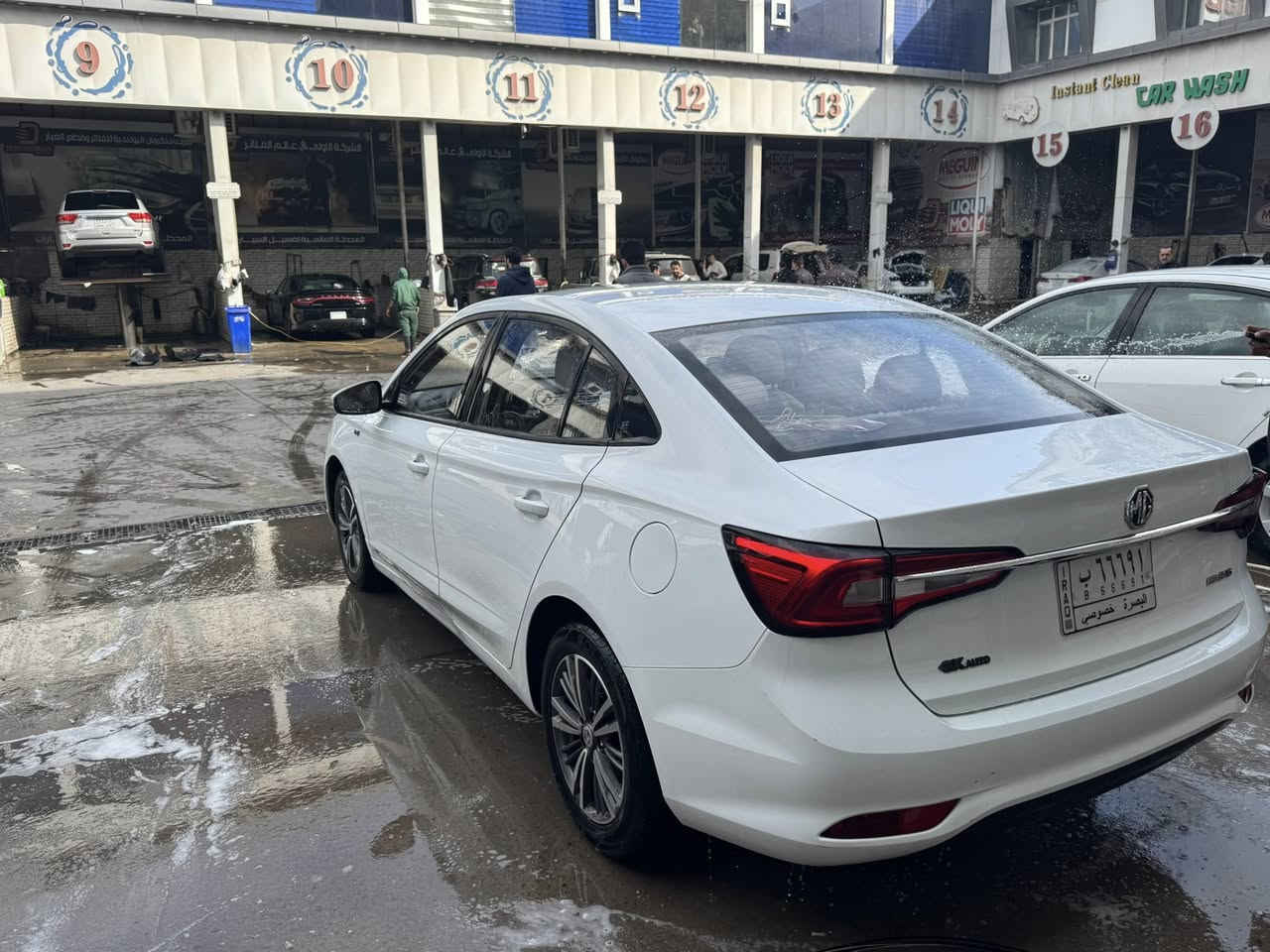 السلام عليكم….سيارة ام جي 5 موديل 2024خليجي مواصفات ستاندرد ماشية 36 الف كيلو وقابل للزيادة حادثها خلفي باب خلفي عكس السائق وربع بالجاملغ الخلفي الباب مبدل اصلي من الشركة صور الحادث موجودة وبيها بعد ملاحظات بسيطة اولهن عطل بنظام الABS وتبديل بولبيرن سعرها 86 ورقة راسلني وتدلل للأستفسار على الرقم ***********، وشكراً جزيلاً
