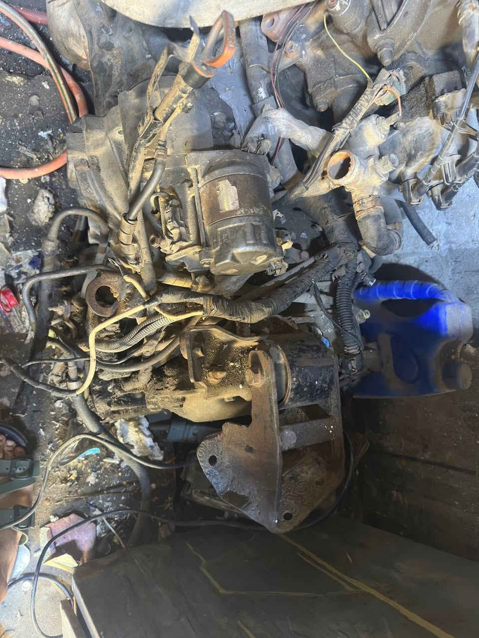 كير مكينه كامله مكمله مع كمبريسر  ابو جف  سلف داينمو كمبريسر عقل ضفيره  لبيع سعر 6 ورقات كامله جيب وشد بغداد كم ساره *********** شغاله لا تنقيص ولا تبخير
