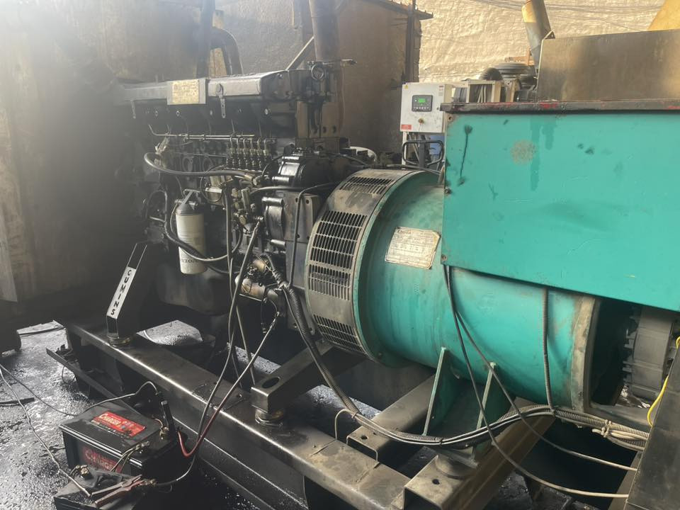 مولدات للبيع اشتاير توليد 350 والثانية 300 رقم ***********
