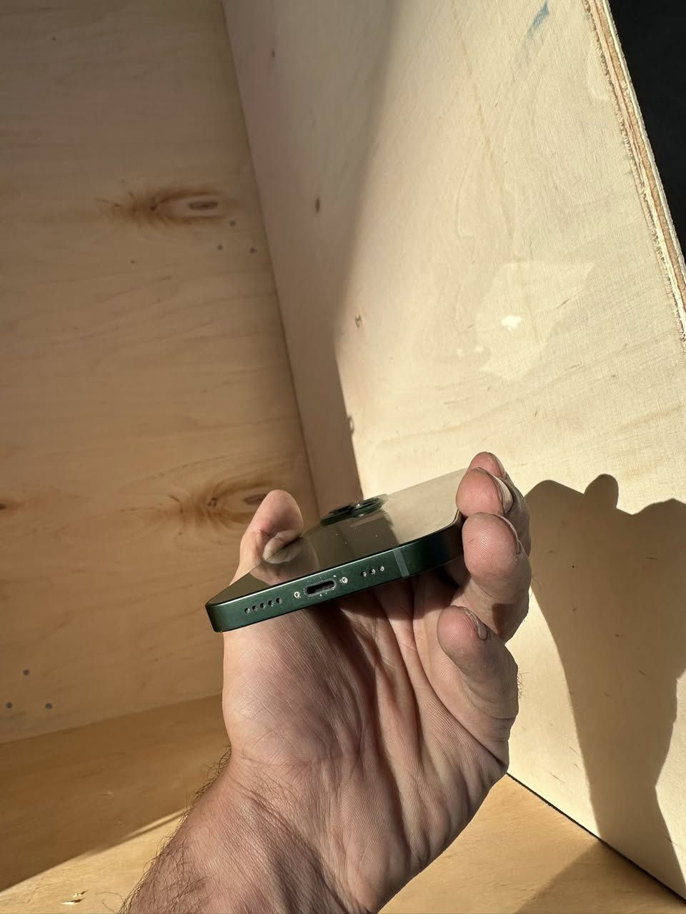 آيفون ١٣ العادي بلادي مامبدل بي ايشي
ذاكره ١٢٨ 
بطاريه ٨٠ 
النضافه ١٠٠٠٠٪؜ شخط واحد مابي
السعر٣٧٥ قفل من الأخير 
عنواني الجزيرة السياحية 
***********
