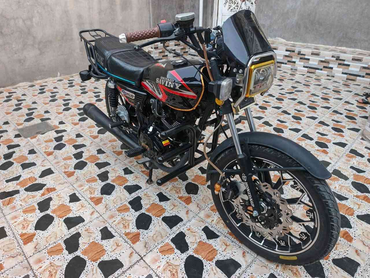 دراجه سيفان هونزده بعدهة شركه موديل 25 كفاله عامه وياهة بصمه السعر 900 وبيهة مجال بصيط عنوان الرمادي التأميم رقمي ***********
