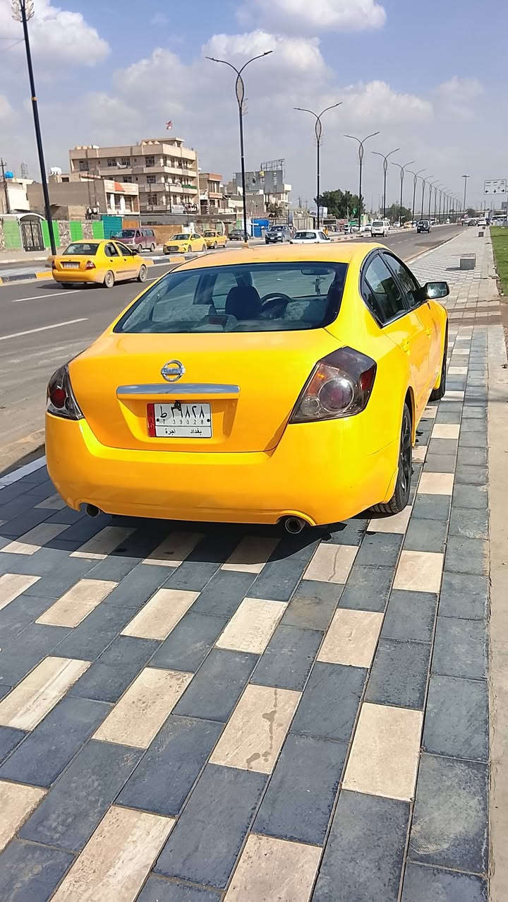 سلام عليكم نيسان ولتيما مديل2007 وارد امريكي حادثها قبق جنطة مكينه 4سلندر منضومه غاز تبريد قطعتين شغال فول مواصفات بصمه فتحه تحكم ستيرن جهتين  جنطة كهرباء كشن كهرباء وهيتر صدر جديد تخم تاير كلة جديد كل نقص مابيهة سعر54 مكان بغداد مصفرة غرامات وهية مصفرة تحويل مباشر
تصال***********
