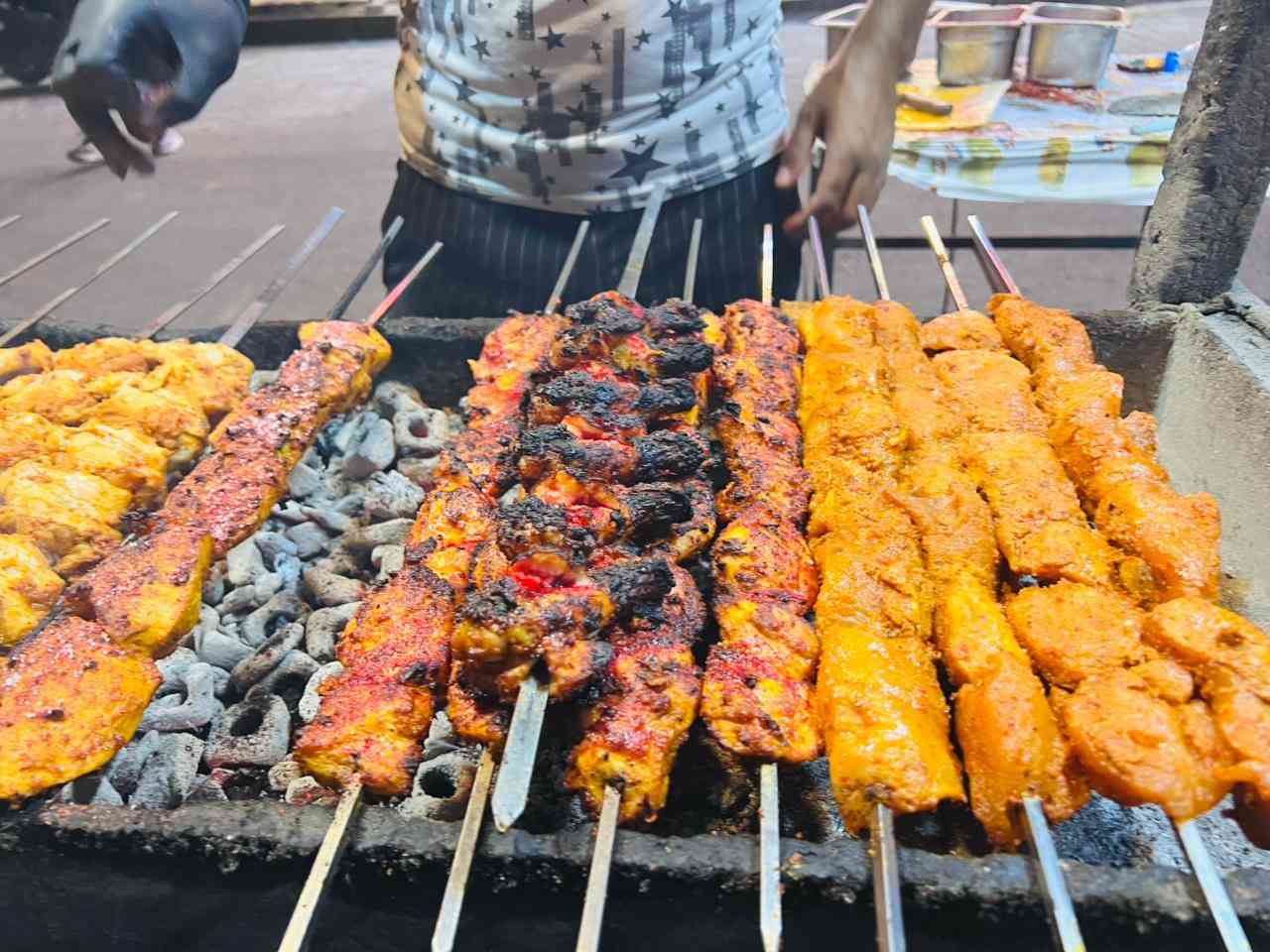 🔴بشرى سارة… عدنا والعود أحمد 🤍

🔶بعد انقطاع في رمضان، رجعنا نفتح أبوابنا في فرع كركوك 🔷لنقدم لكم ألذ المشاوي التركية على الفحم  بنكهة مميزة 🔶ولمستنا الخاصة.
🔷ولا تنسون… چاي عراقي على الجمر مجاناً لضيوفنا ☕️

🟠 أوقات الدوام: 

⏰ يومياً من 3 الظهر للـ1 بالليل
🪑 صالة وسفري وتوصيل

🟢 الموقع:

📍الفرع الاول : كركوك - شارع القدس - مقابل ماركت المتوكل
 *********** ☎️
 
📍الفرع الثاني: الحويجة – شارع المشاتل – قرب جامع الحاج صگر الدوري ☎️ ***********

🔵ننتظركم ❤️

#مشويات_هيثم_ابو_الاجنحة
#مشاوي #مطاعم #العراق #كركوك #الحويجة
