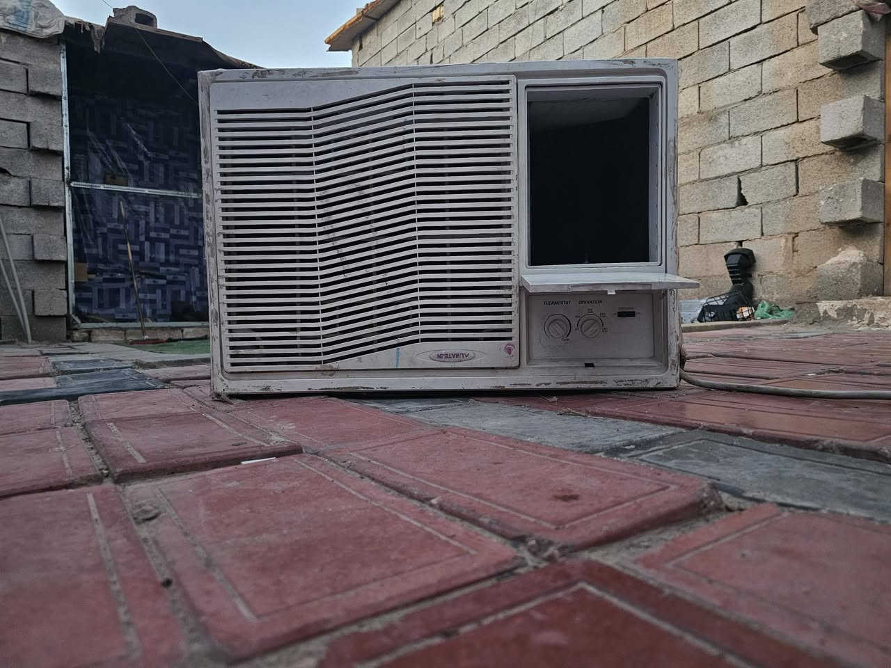 سلام عليكم ورحمت الله وبركاته سبلت طن ونص بي ليك نضيف حيل  سعره 150 مكيف شغال سعره 150 اسطاب مال دراجه نضيف سعره 25 تصال ممنوع خااص سعار مناسبه لعنوان ميسان عماره مقابيل طاقه ابو رمانه عل اربع سايدات بل دوانم سعار مذكوره كلهن ***********
