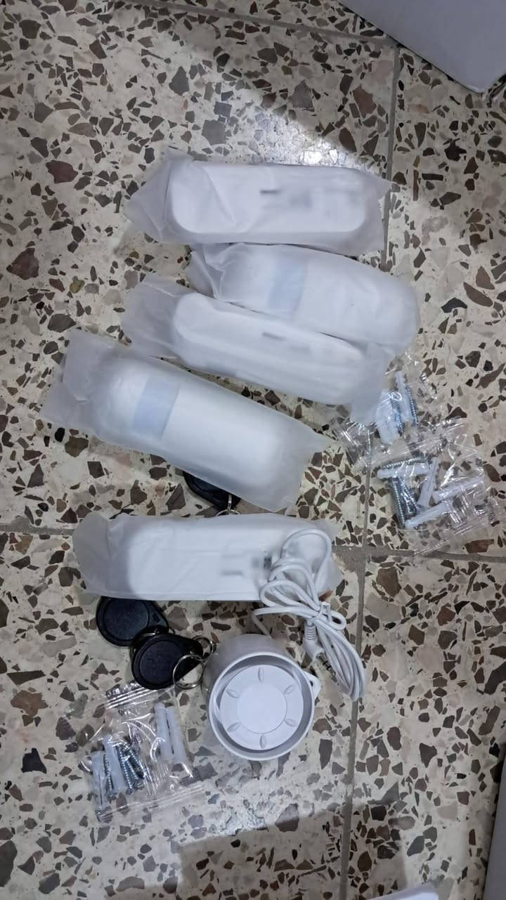 متوفر قطعتين من هذة الجهاز طلع بالامزون للبيع


**إذا كنت صاحب هذا الإعلان وتريد حذفه لأي سبب، رجاءا أرسل رسالة إلى الدعم الفني**