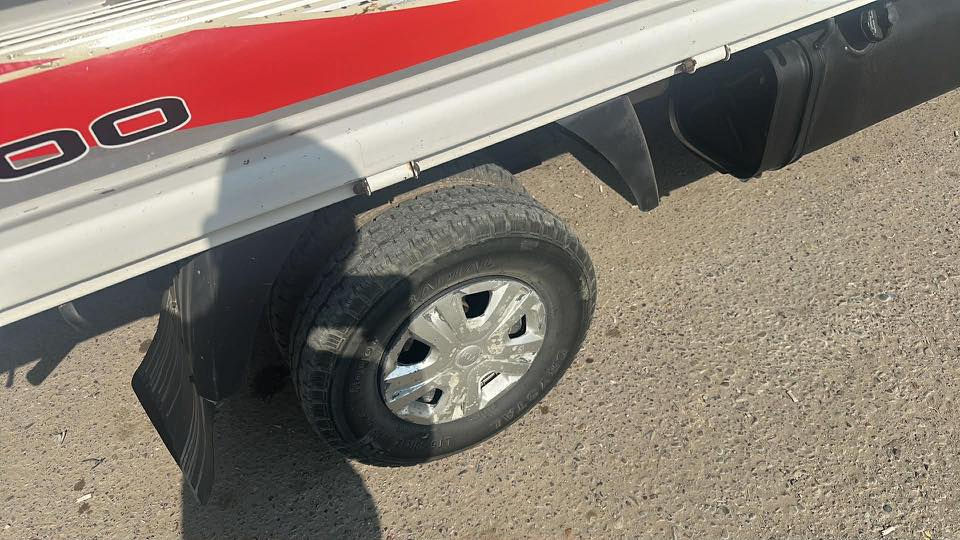 سلام عليكم كيا حمل ١٤ جديده مال جناي السياره خير من الله محرك جديد كسل جديد تايرات تخم جواها بسمي تحويل ثاني يوم سنويه صاقطه صار من شهر تاسع مكان السياره ديالي بعقوبه رقم صاحب السيارة *********** السعر ١١٠ وبيها مجال
