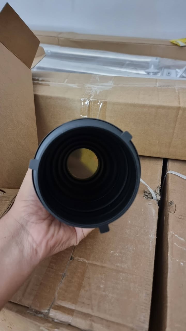 موجه اضاءة بقعة مع 5 الوان RGB حديد 
السعر 35 الف جديد متوفر توصيل


**إذا كنت صاحب هذا الإعلان وتريد حذفه لأي سبب، رجاءا أرسل رسالة إلى الدعم الفني**