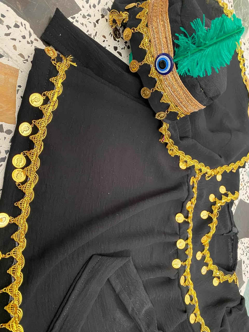 زي تشابيه بالون الاسود 
قماش لنن


**إذا كنت صاحب هذا الإعلان وتريد حذفه لأي سبب، رجاءا أرسل رسالة إلى الدعم الفني**