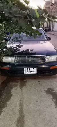 كراون • نمرة نجف • الماني