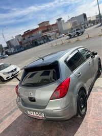 فيرسا ٢٠١١ • توماتيك • كاميرا خلفية