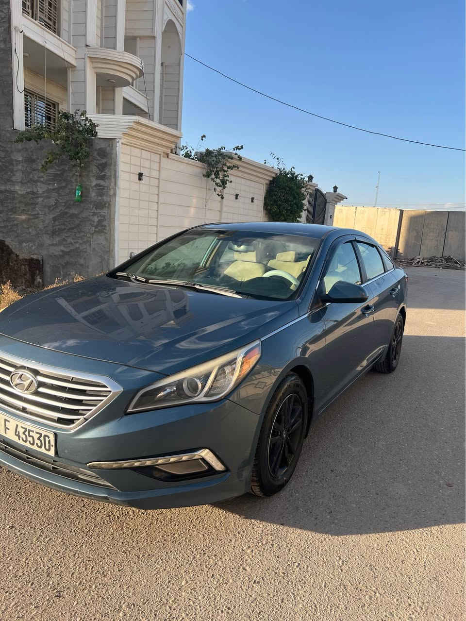 سونتا 2016 امريكي 
داخل بيجي رقم اربيل الجديد 
وكاله تحويل حاضر 
نص فول 
شاشه جبيره 
تحكم ستيرن جهتين 
ثلاث وضعيات قياده 
مكينه والكير بلادي بدون تنقيص دهن بدون دونز نهائيا 
حادثه جاملغ امامي وخلفي وكلير بل جنطه نص منه 
بدون ارباكات 
شواصي لغود سليمه 
مكان السياره حله مركز مدينه 
ماشيه 160 
*********** 
‎106 وقابل لتفاوض حلة, بابل
