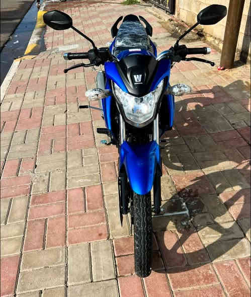 سلام عليكم هاوجي بطح ka
موطور جديد حيل جديد ماشي قليل جدا 
موديل 23 الوجبه الجديده 
رقم وسنويه انكليزي 
الدراجه مانقصها شي 
السعر 20$ لموشراي لا يتصل
مكاني تاميم 
رقم الهاتف ***********
