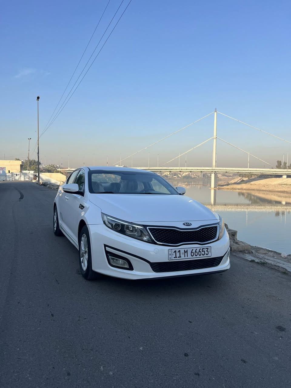 السلام عليكم جميعا
كيا اوبتما 2015 خليجي محرك 2000 دوش مال الشركة الدولية 
السياره مكفوله من الصبغ والضربه 
بيها بارد عله كد شبر 
المحرك والكير مكفولات عله وضع الشركة 
السيارة جاهزة من كلشي كاملة مكملة 
مابيها نقص اي شي 

منضومة زنون اصلية 
شاشة كامرة 

مكاني بغداد الكرخ 
للاستفسار ***********

