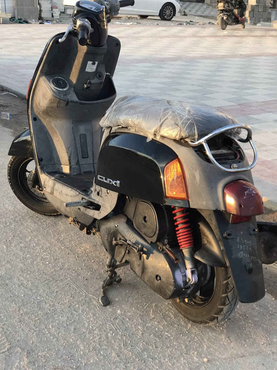 سلام عليكم للبيع ماكس بوليس الدراجه كفالة عامه رمبه مكينه بلاديه مامفتوحه كفرات ختم واحد الدراجه ناعمه وجديده ربع واحد ماذب عليهه مكينه نشطه شلعه ومعدل الكهربائيات كله شغال الرقم *********** الرقم بس واتساب السعر مليون وخمسين
