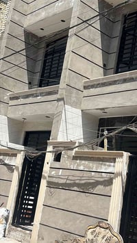 نصف قطعه بقطاع 24 بناء جديد اول فرع بشارع الفلاح       07705815700