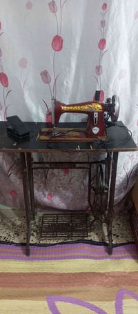 مكينه للبيع نضيفه جدنا على ايدي السعر 70 الف التواصل على هذا الرقم بي ...