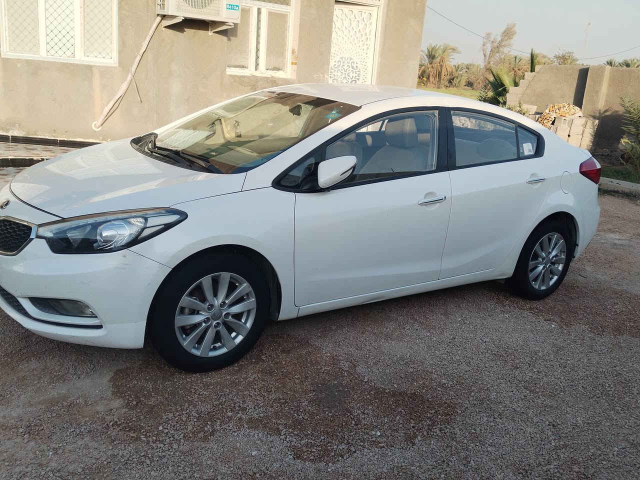 سلام عليكم سيراتو للبيع 2016 رقم بغداد دولي بسمي سنويه وهزه جديده 2029  ماشيه 133 الف مكفوله من الفتح وتبديل والصبغ فقط مكانات بارد مكانين فقط  كلش بسيط كير محرك مامفتوح شرط حداديه جديده كله تبريد ثلج كهربائيات جديدها  سياره جاهزه من جميع نواحي سعره 130 وبيه مجال بسيط ال شراي مكان سماوه اي استفسار اتصال *********** المو شراي لا يكسر بحلال العالم بيع نقد فقط وبدون مراوس
