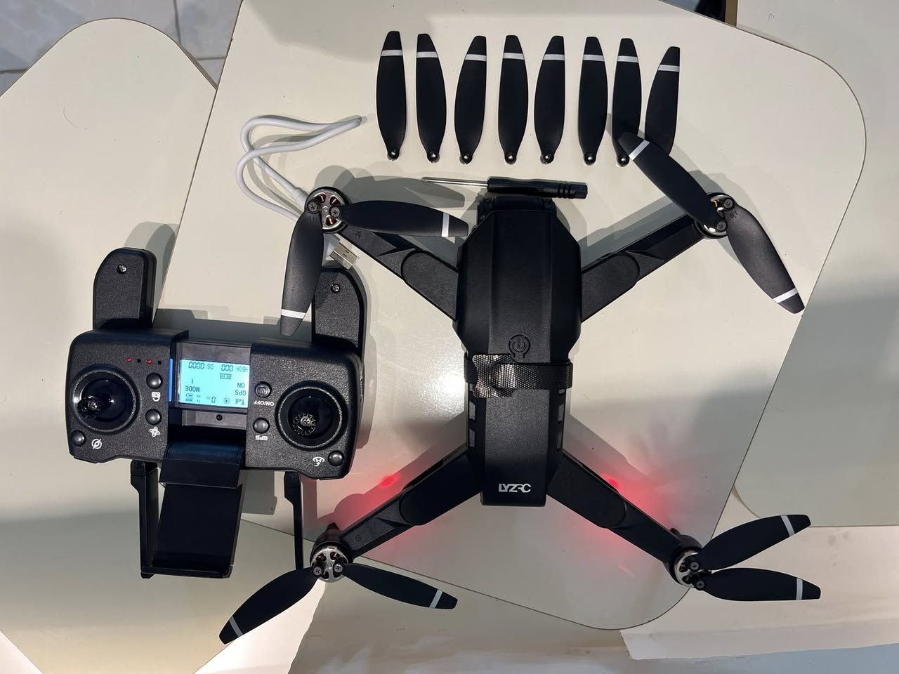 درون L900pro سعر 55ويه التوصيل جديد
***********
