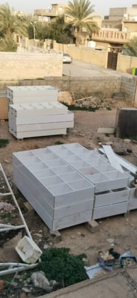 رفوف فاترينا • خشب ثقيل • ديالى بلدروز