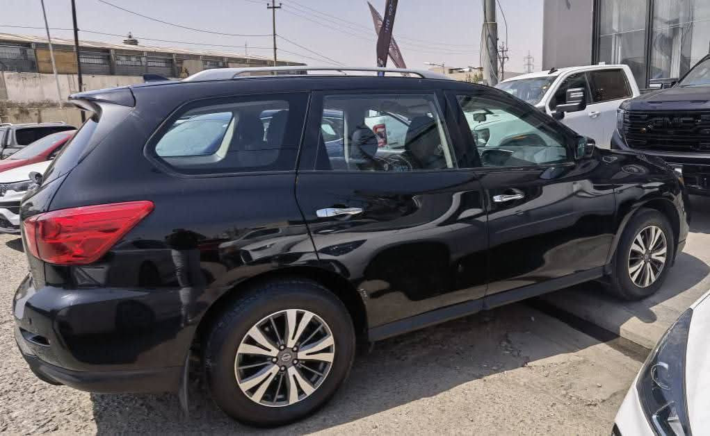 نيسان باثفندر SV موديل 2020
اللون اسود 
العداد 67 الف مايل
كلين
مكفولة حار وبارد ودواخل ومحرك وكير
فقط باب صندوق مبدل بلادي بنفس اللون من الشركة
المحرك: v6 3.5L
القوة الحصانية: 284 قوة حصانية
4WD دفع رباعي
اطارات جديدة حجم 18
7 راكب
مقاعد امامي
تشغيل عن بعد
AEB
ABS
تبريد خلفي منفصل وفتحات تبريد للصف الثالث
تثبيت سرعة 
كاميرا خلفية مع خطوط توجيه متحركة
نقاط عمياء 
تدفئة كشنات امامية
تدفئة ستيرن
مكان السيارة اربيل
للاستفسار *********** 
واتساب ***********
