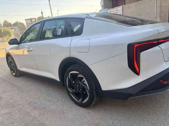 السلام عليكم كي 4 خليجي سياره زيرو ماشيه 2000 ضمان الشركه الدوليه خمس سنوات بيها تبديلات دهن وفلاتر السياره مغلفه تفصال من كشنات ورضيات وتغليف ببي اف الخارج كله بيها ضمان عشرسنوات تغليفه يم شركه منتضر الاسدي مكفوله من الشخط والرصعه والبارد سياره الياخذها بل عافيه عليه سعرها 220 بيها مجال قليل الي يشوفها غاليه ان شاءالله ياخذ الاحسن منها اخوان مامتواجدعل نت واذا اكوسياره مراوس خليجي اقل منها اراوس رقم بغداد بسمي مكان بغداد***********
