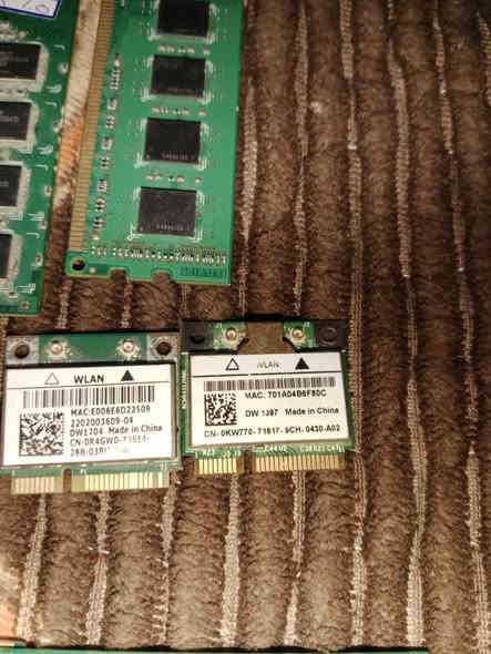 ملاحظه بيهن مال لاب توب وبيهن مال كيس وبيهن ثلاث معالجات مال نت مال لاب توب شراي يطبل عليهن شلعه كامله بيهن مال حاسبات توسيخ ذني *********** بغداد
