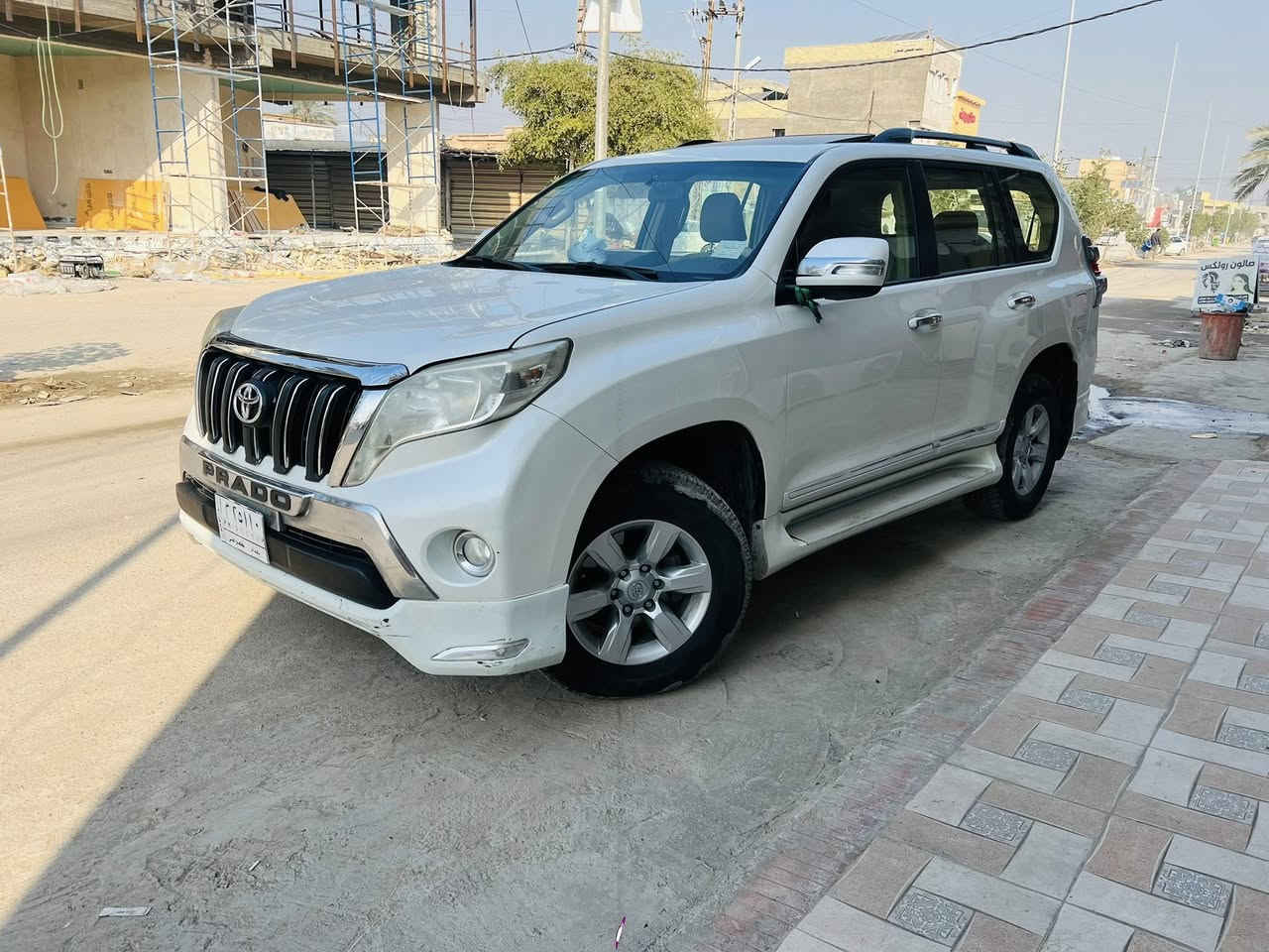 السلام عليكم وجمعه مباركه للجميع 
للبيع برادو 2014  فول مواصفات كويتي دبل تانكي معروفه مواصفاتها وسونارها  ويا الصور سياره مكفوله عدا شويه صبغ بربع الدعاميه الخلفيه رقم بغداد مشروع وطني سنويتها باسمنا عنوان السياره بابل محاويل حي الجمهوري 
اخوان سعرها 295$وبيها مجال ان شاءالله 
***********
***********
