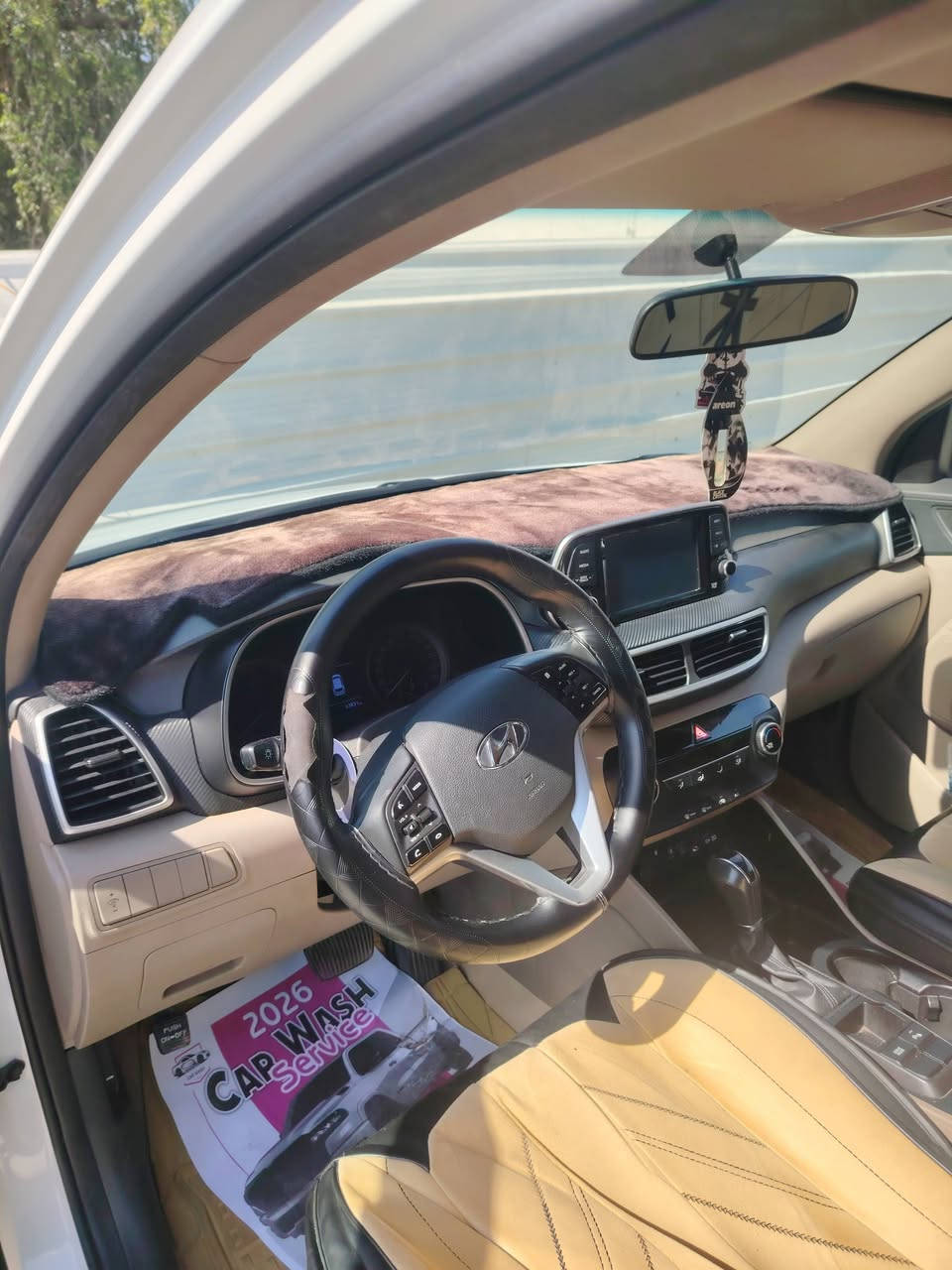 توسان موديل ٢٠٢٠ بأسمي السونار مرفق بالمنشور سياره جديده ماعدا الي مأشر عليه السونار ماشيه ٦٣ رقم بغداد تحويل مباشر السعر ٢١٠ وبيها مجال المكان الغزاليه ***********    ***********
