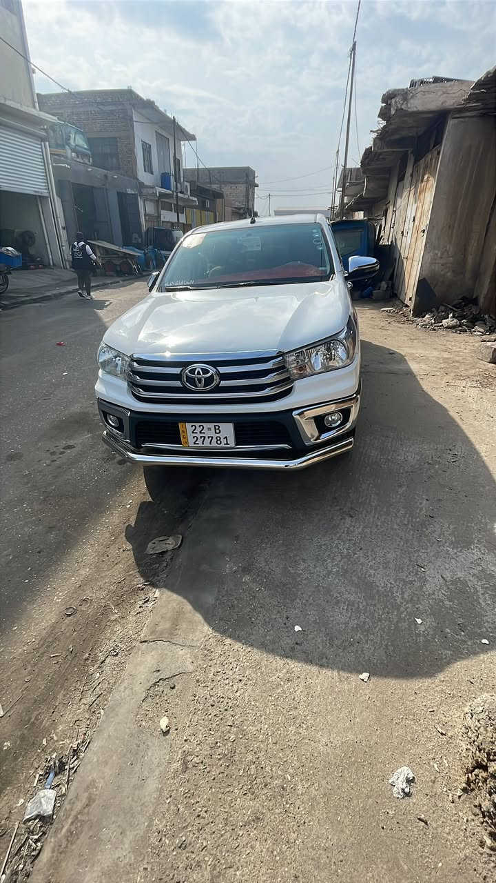 السلام عليكم 
بيكب هايلوكس 2021 سياره نضيفه بيه بس بارد باقي سياره كفاله ماشيه 133 الف ***********
