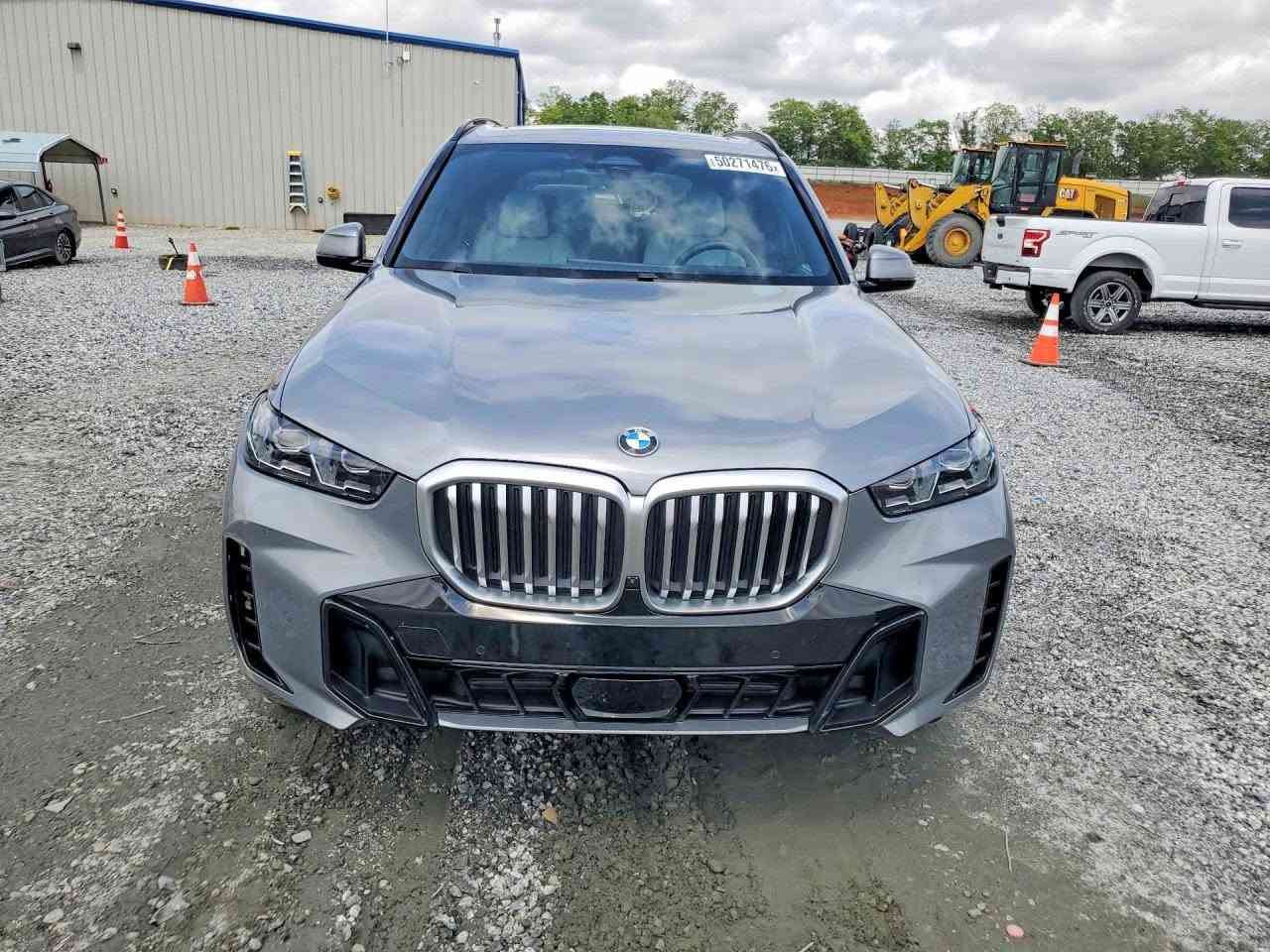 2026 BMW 330XI

شحن مباشر الى اربيل عن طريق مرسين تركيا 
شحن مباشر الى العراق عن طريق الحرة الاردن 
*********** :📞 
*********** :📞
السعر :  حسب المزاد  
تاريخ المزاد :  6/8
الضرر : حسب الصور المرفقة 
بيع وشراء كتب شهداء 
شراء سيارات تحت الموديل لمن لديه كتاب ضباط 
لو كتاب دبلوماسي 
بالامكان ادخالها بكتاب ذوي الشهداء باعفاء كمركي مع اعفاء الرقم 

🔺نتكفل بالسيارة لحين وصولها 
🔺اي استفسار مراجعة المكتب 
🔺 اوقات العمل كل ايام الاسبوع من الساعة ال 5 عصراً ماعد يوم السبت و الاحد عطلة المزاد
🔺 عملنا شراء السيارات من المزادات الامريكية والكندية
🔺لدينا تقرير Carfax مجاني لفحص السيارة قبل دخولها المزاد 
🔺 نشحن من جميع الموانئ الامريكية والكندية وبأسعار شحن تنافسية 
🔺نشحن الى دبي و عمان و البصرة و كردستان و تركيا  
🔺لدينا ورشة تصليح في دبي 
🔺لدينا معقب لتخليص السيارات (حرة او معوقين او ذوي الشهداء ) و ايصالها الى الزبائن
📍العنوان : موصل حي الوحدة مقابل معهد صناع الامل 
🔺اوقات الدوام من 4 عصراً وحتى ال11 ليلاً كافة ايام الاسبوع 
☎️ للاستفسار الاتصال على الرقم
م.علاء ابو فهد 
 
*********** :📞 
*********** :📞 ￼
