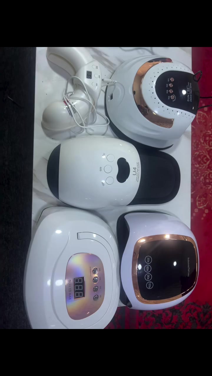 أغراض أظافر ورموش للبيع كلها مواد روسيه اصليه وجديده ١٠٠٪ بسعر مناسب
لتواصل / ***********
