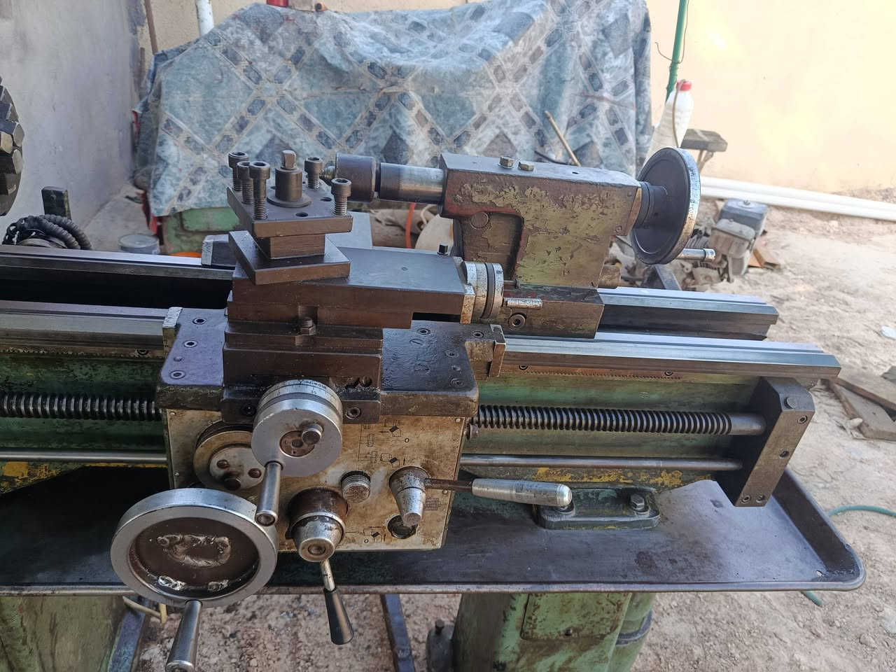 تورنه بلغاري للبيع كامله مواصفات موديل ١٩٧٨ طوله متر اله ربع سعرها مليون وسبع ميه وخمسين قابل للتفاوض ***********
