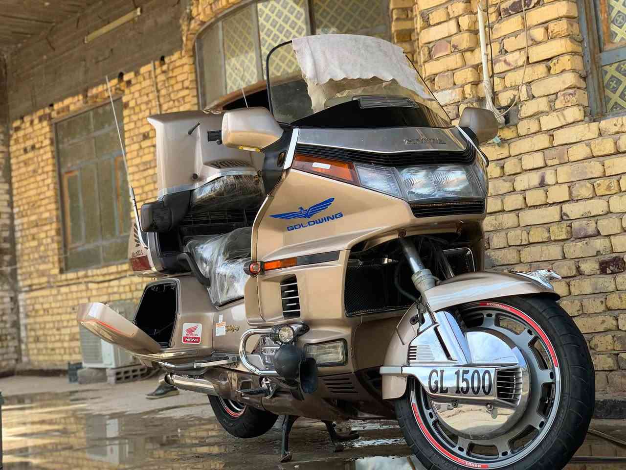 للبيع كولدونك 1500 محرك٦سلندر مديل٨٨ رقم بغداد تحويل مباشر محرك 
كير كلجات جك بك بلادكلشي شغال كهربائيات نشرات لايتات ثلجي كله شغال تايرات خلفي امامي جدد شادهن نواقصها دراجه دبلات كدام بيهن واحد كايم يندي دهن والباقي كله جاهزه دراجه بيع مستعجل سعرها ٢٨ وبيها مجال لشراي 
رقم موبايل ***********
