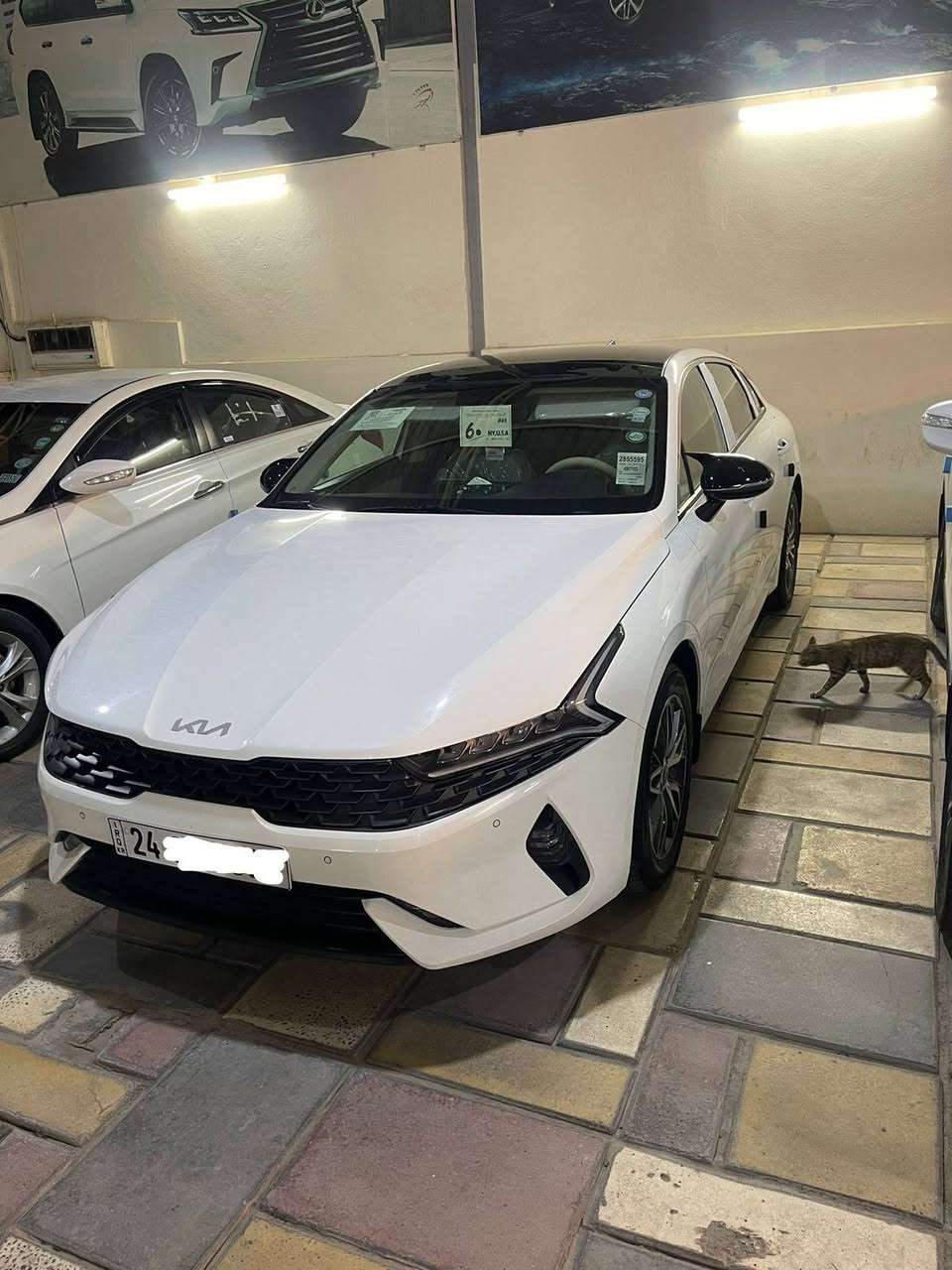 السلام عليكم 
كي فايف خليجي 
موديل ٢٠٢٣
سنويه جديد
هزه جديد
رقم دهوك 
شرط التحويل فقط 
كفاله عامه السياره خاليه من الضرر والصبغ 
المواصفات 
كشنات جلد 
كشن كهرباء 
كشنات تدفئه
بانوراما 
لايتات ليد امامي 
حساس امامي 
حساس خلفي 
رادار جانبي 
اشاير بل مري 
قطعتين تبريد 
وباقي المواصفات المعروفه 
.
العنوان الموصل 
لمعرفه السعر الاتصال على الرقم 
***********
***********
