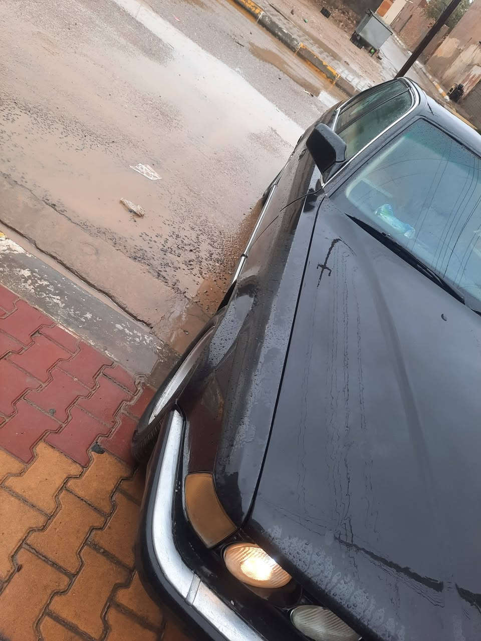 السلام عليكم بي ام 735 أصل بليتة وسنوية مكينة مفتوح  كير اوتو موديل 91 سيارة بلادية بيها جراد رقم انبار ترهم مراوس وبيع السعر 38 بي مجالل
***********
‏
