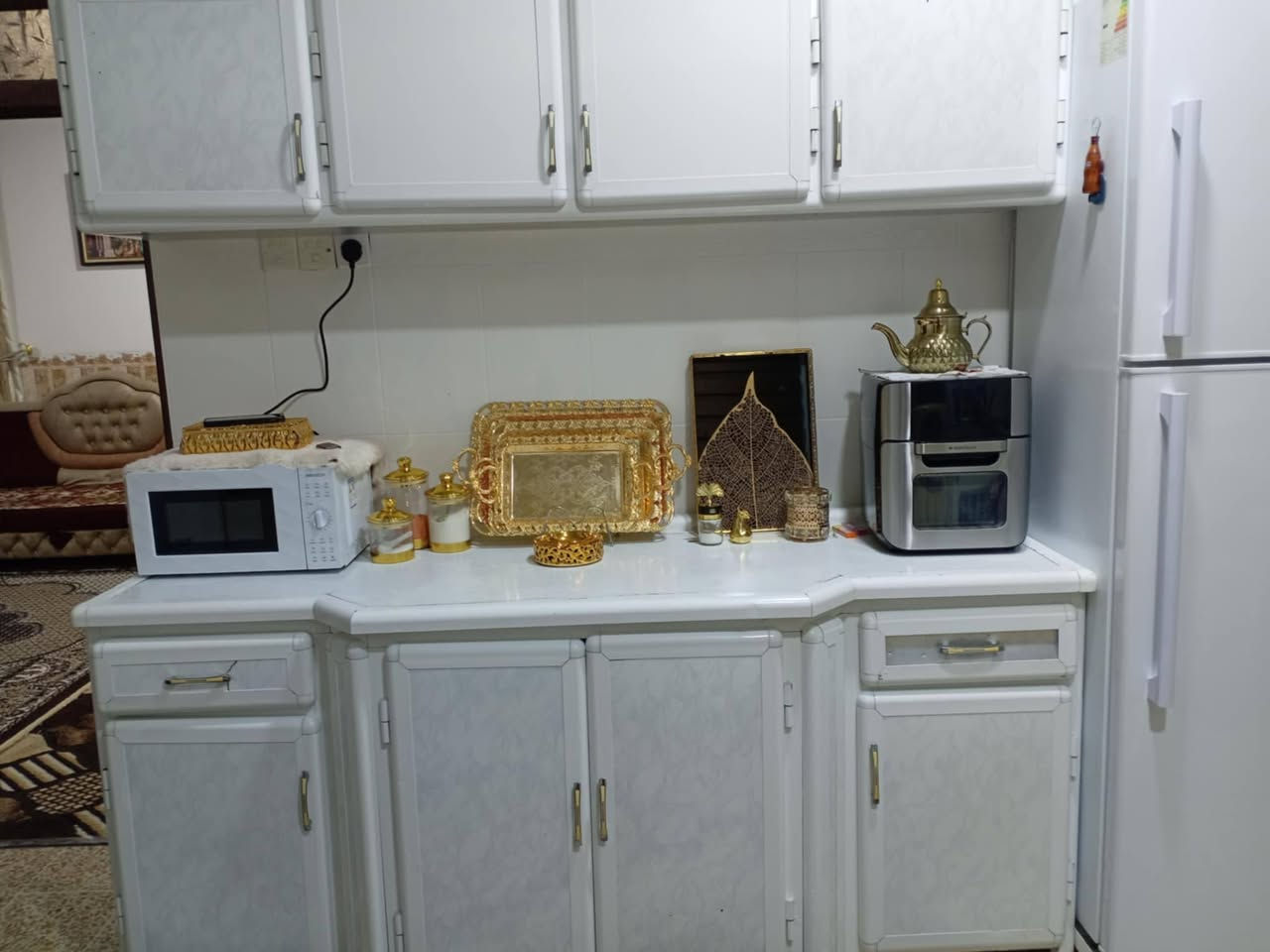 كاونتر المنيوم للبيع السعر 450
مع السنك وبيه مجال
***********
***********
