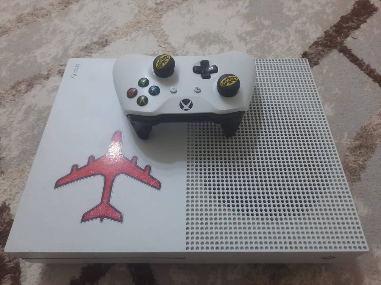 سلام عليكم *للبيع*
Xbox one s 1T 
175 الف 
العنوان ميسان 
توصيل موجود لجميع محافظات العراق الحبيب


**إذا كنت صاحب هذا الإعلان وتريد حذفه لأي سبب، رجاءا أرسل رسالة إلى الدعم الفني**