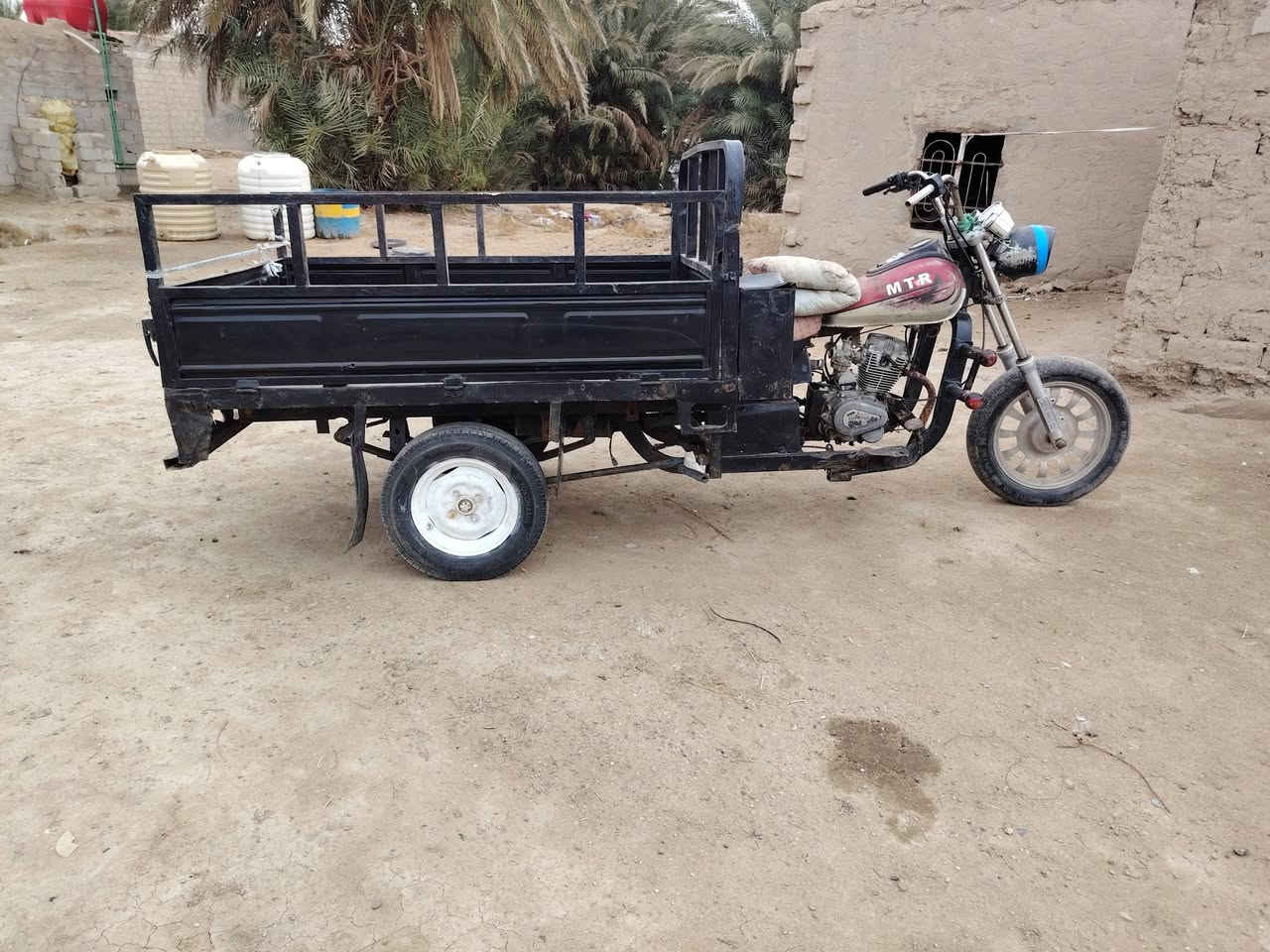 السلام عليكم التوته للبيع امتيار مكان ستوته بابل حمزه الغربي منطقه العوادل ما متواجد  سعر 550 وبيها مجال هذا رقمي***********
