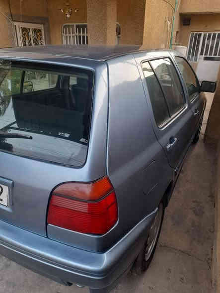 السلام عليكم كولف93 محرك 1800كير عادي مكفولات مصبوغه عام بدون ضرر ازرق سمائي تبريد سنويه 27 بأسمي جاهزه بطاين وكشنات جديده السعر43 وبيها مجال بسيط عنوان بغداد المدائن***********
