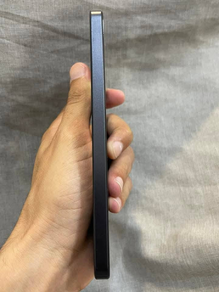 📱 للبيع POCO X7 Pro
اللون: أسود

الذاكرة: 12GB RAM

التخزين: 512GB

شاشة AMOLED 120Hz بدقة 1.5K

معالج Dimensity 8400-Ultra القوي للألعاب والاستخدام الثقيل

بطارية 6000mAh وشحن سريع 90W

كاميرا 50MP مع مثبت بصري

مقاوم للماء والغبار IP68

الجهاز نظيف جداً وخالٍ من المشاكل، أداء ممتاز وسرعة عالية، مناسب للألعاب والتصوير والاستخدام اليومي.


**إذا كنت صاحب هذا الإعلان وتريد حذفه لأي سبب، رجاءا أرسل رسالة إلى الدعم الفني**