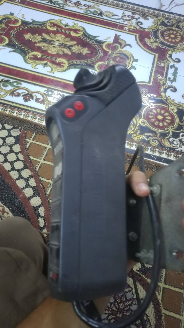 سلام عليكم تحكم مال جهاز رافعت حاويات
كهرباي 
بعده جديد ونضيف سعره 125 الف


**إذا كنت صاحب هذا الإعلان وتريد حذفه لأي سبب، رجاءا أرسل رسالة إلى الدعم الفني**