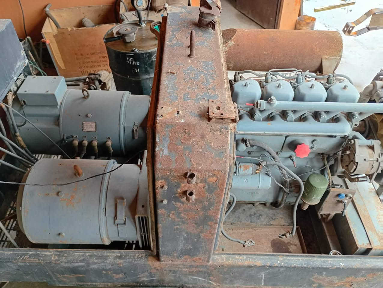 مولد جيكي للبيع توليدين لحيم و توليد الكهرباء رقم ***********
