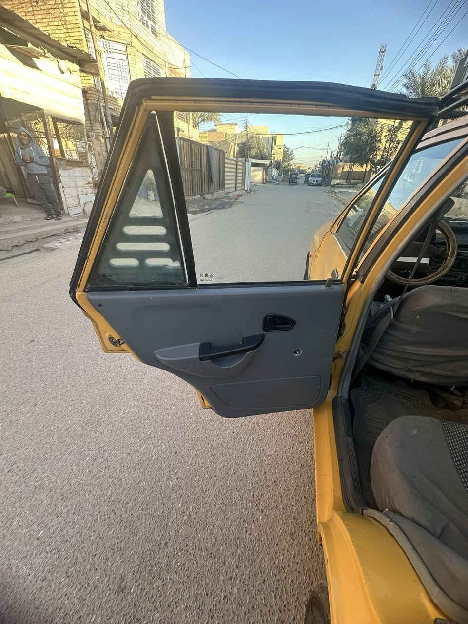 سايبا للبيع موديل 2010
تخم تاير جديد كير ومحرك مكفول تراي وين متريد 
بيها ضربة موضحة بصور 
هيئة مسجلة وعليها غرامة ٤٠ الف سنوية ساقطة سنوية بال 2020 ابيع صافي 
معروضه 14 ورقه وبيها مجال بسيط 
رقم بغداد مشروع وطني


**إذا كنت صاحب هذا الإعلان وتريد حذفه لأي سبب، رجاءا أرسل رسالة إلى الدعم الفني**