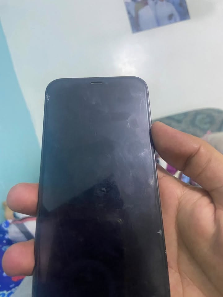 12 برو  ذاكرة 128 بطارية 80 جهاز ماستر وكفاله نضافه ٩٥ بميه للبيع أو مراوس ب 325 بي مجال بسيط كلش
***********
