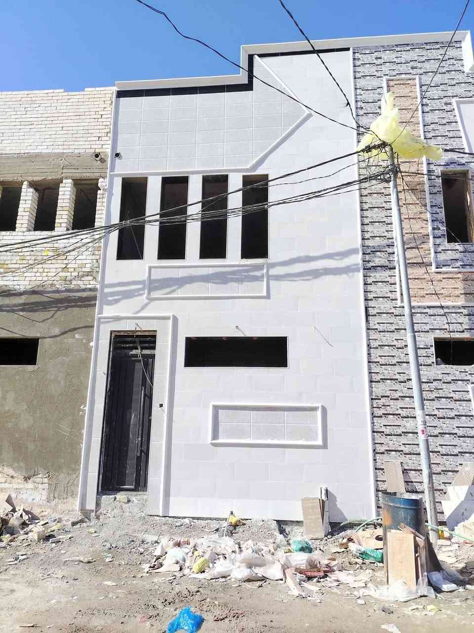 بيوت للبيع في النجف حي النداء شارع قنبر قرب شارع كربله *********** بي واساب كول بيت ٥٠ متر طابقين ٣ غرف حمامات ٢ صاله
