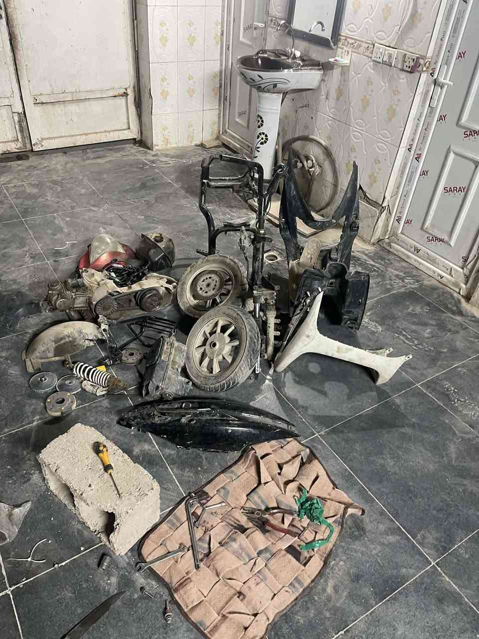 سلام عليكم شباب غراض ماكس كلشي عندي تفسيخ شرط اخو جديد و اكو كلجاجه مال سكنس بنزات مال سكنس وكبريتات مال ماكس و سكنس


**إذا كنت صاحب هذا الإعلان وتريد حذفه لأي سبب، رجاءا أرسل رسالة إلى الدعم الفني**