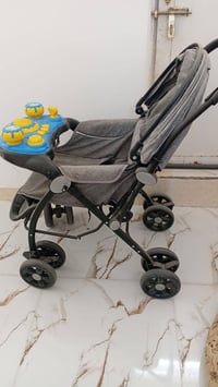 عربانة طفل • جديدة