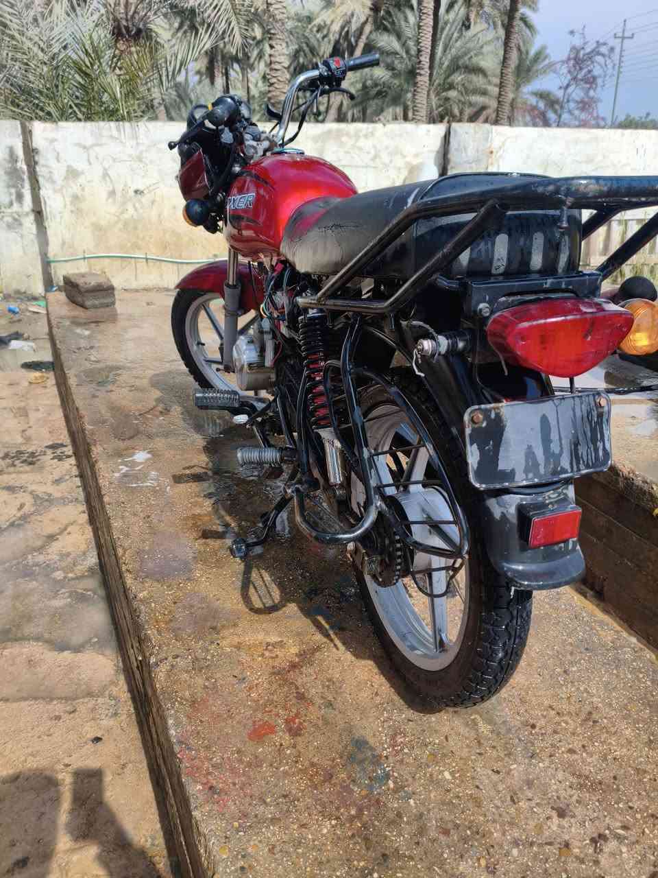 دراجه بوكسر موديل عشرين كلك نظيفه السعر 500 العنوان كربلاء الحسينيه العطيشي رقم  ***********
